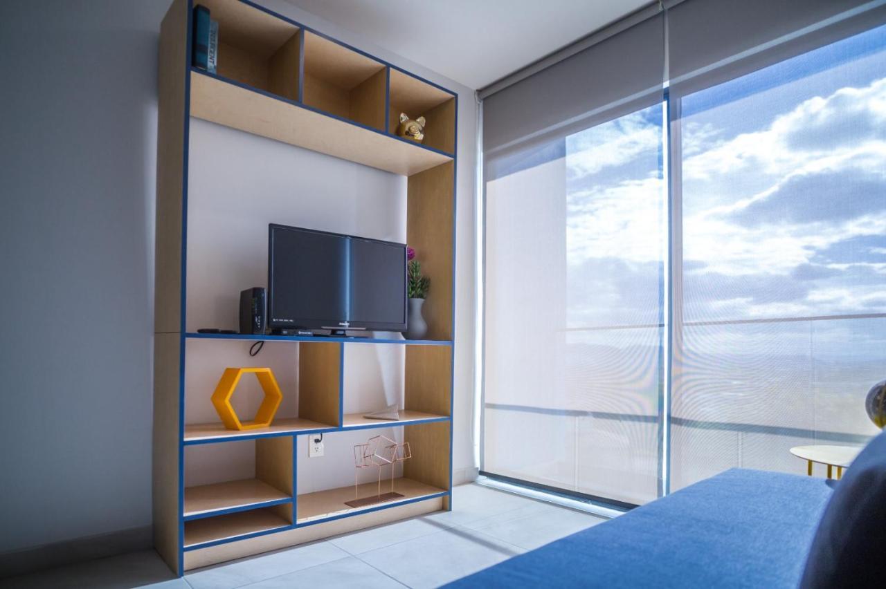 Livup Suites En Zona Iteso Zapopan Exterior photo